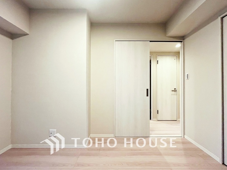 内装 【PRIVATE ROOM】◆属毛離裏◆子は父を手本とし、母に愛育されて成長する。家族の深い繋がり。いつまでも大切にしたい。