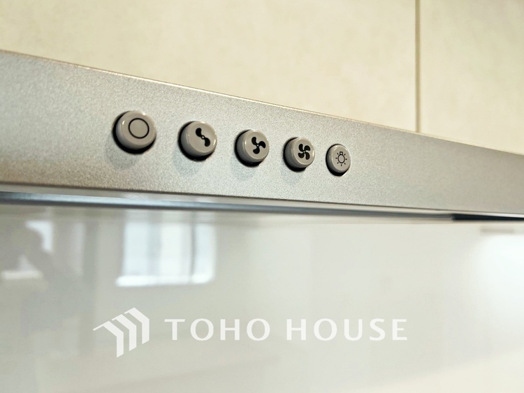その他 【KITCHEN】◆開放的◆後片付けが楽なシステムキッチン。収納スペースの充実！