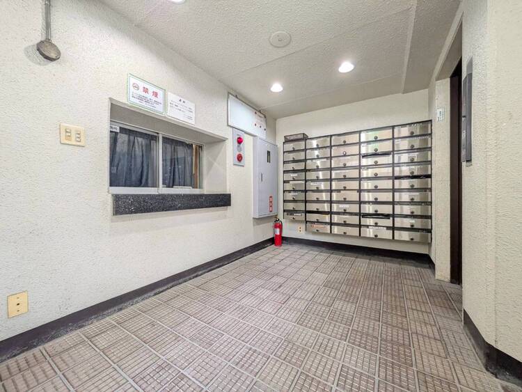 その他 館内は静寂な中が保たれており、管理が行き届いている印象を受けました。
