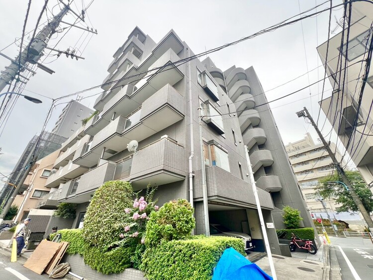 その他 飽きのこないシンプルモダンな外観です。