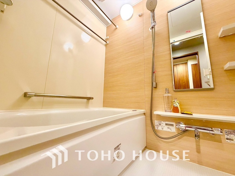 風呂 【BATHROOM】◆プライベートな空間◆simpleだからrelaxできるんです。こころもからだもキレイさっぱり。