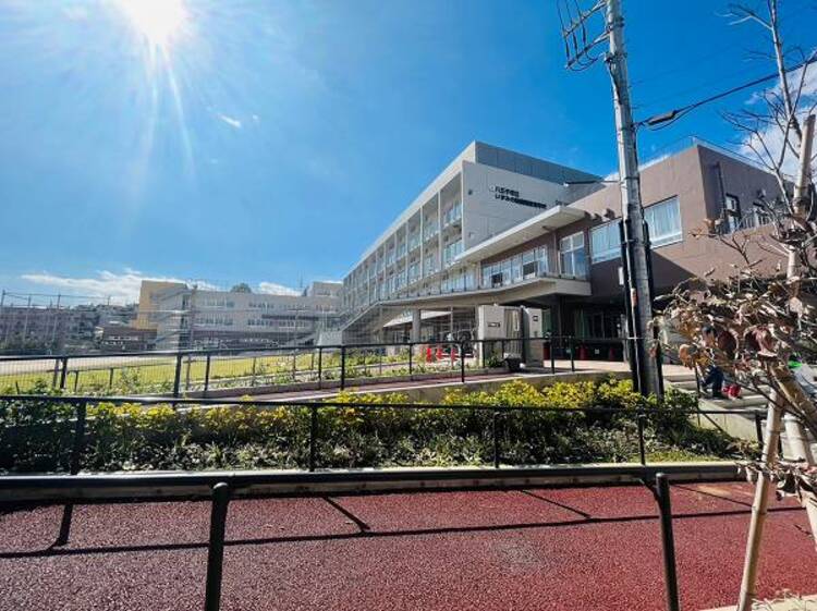 周辺 八王子市立 いずみの森義務教育学校 特別支援学級・前期迄460ｍ