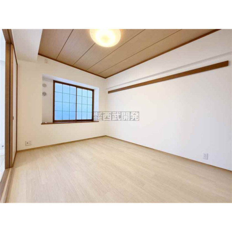 内装 洋室6帖