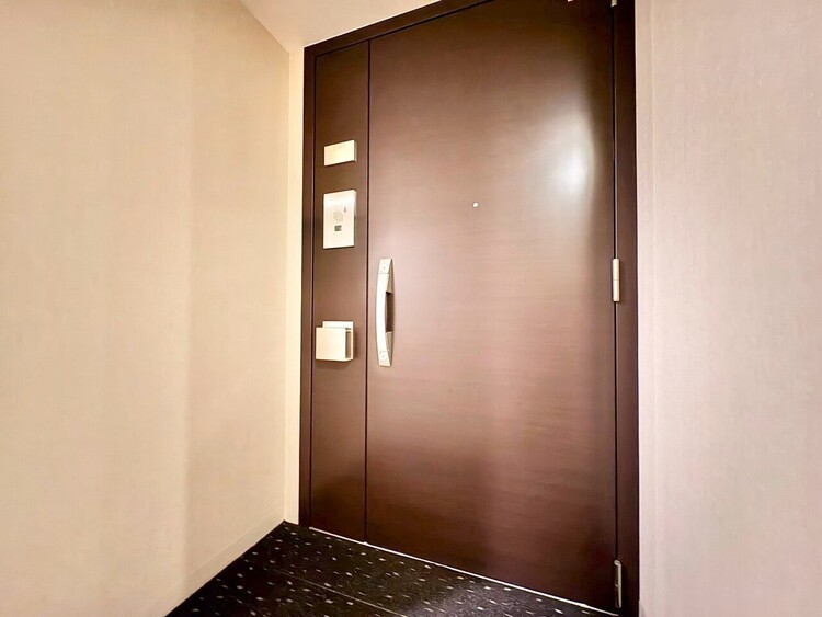 玄関 玄関を開ければ、そこは安らぎのご自宅。