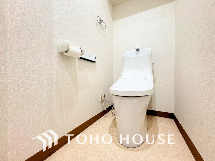 トイレ トイレには快適な温水洗浄便座付
