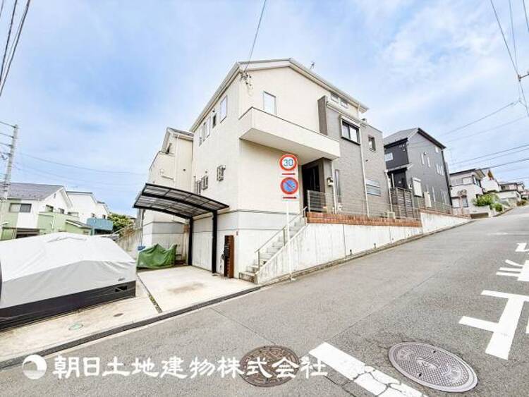 外観 人間の感性を育むプライベートルームはシンプルが１番だと思います。