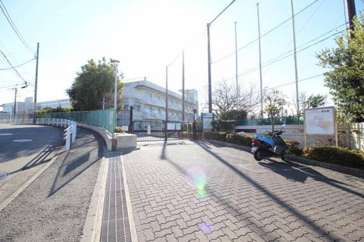 周辺 さつきが丘小学まで約1060ｍ