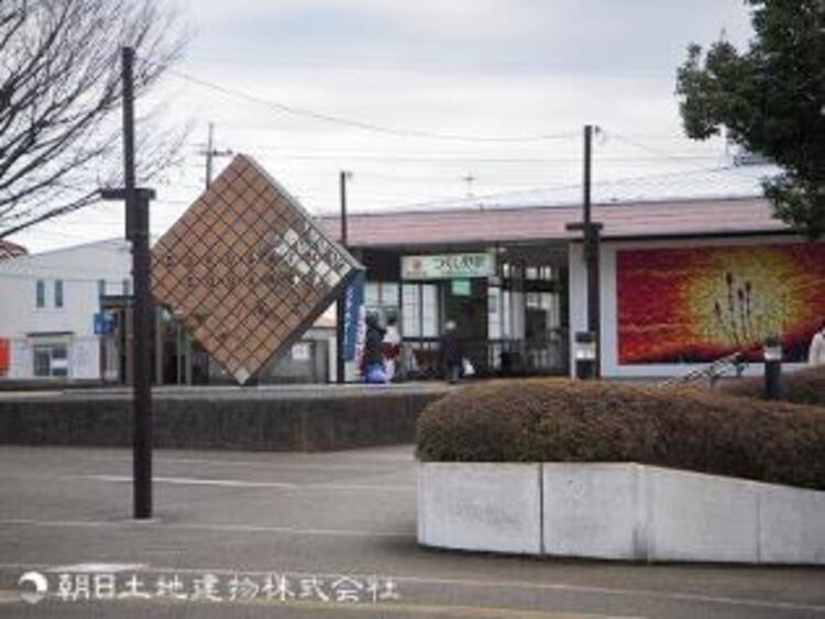 周辺 【つくし野駅】880ｍ　東急田園都市線で渋谷方面へアクセスでき、都心への通勤・通学に便利です。駅周辺は街路樹が多く、整然としたゆとりある街並みが広がる住宅地です。