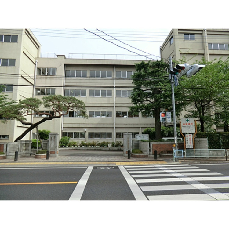 周辺 川越市立霞ケ関中学校(約470m)