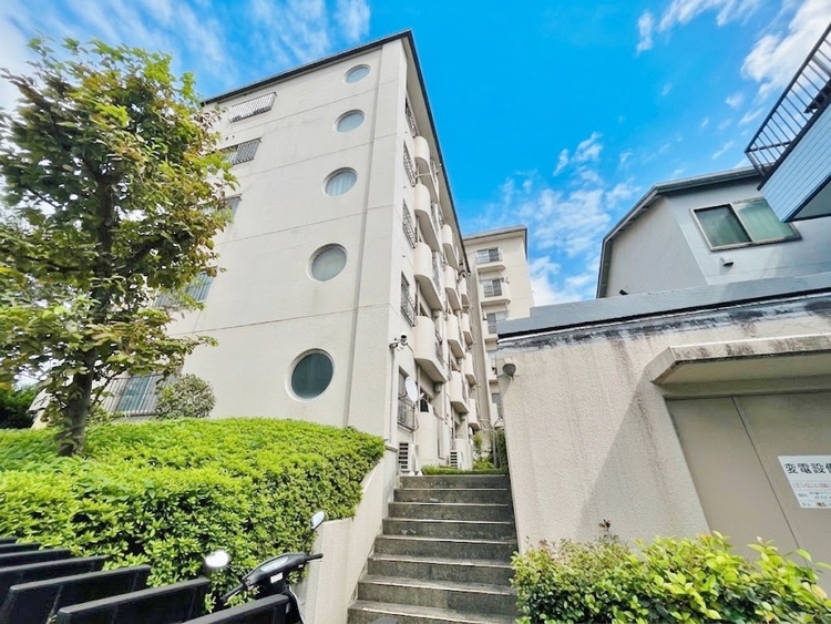 外観 ライフプランニングからローンまで、一貫してご説明させていただきます。お気軽にお問い合わせくださいませ。