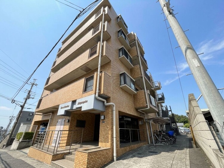 外観 現地に足をお運びいただいた際には、周辺散策などをお勧めいたします。