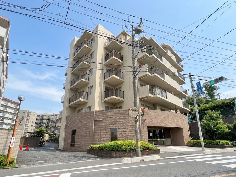 外観 ライフプランニングからローンまで、一貫してご説明させていただきます。お気軽にお問い合わせくださいませ。