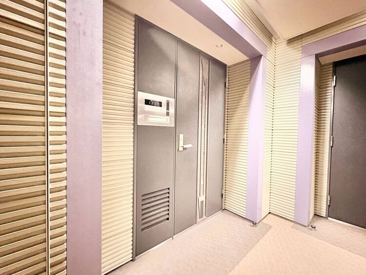 玄関 玄関を開ければ、そこは安らぎのご自宅。
