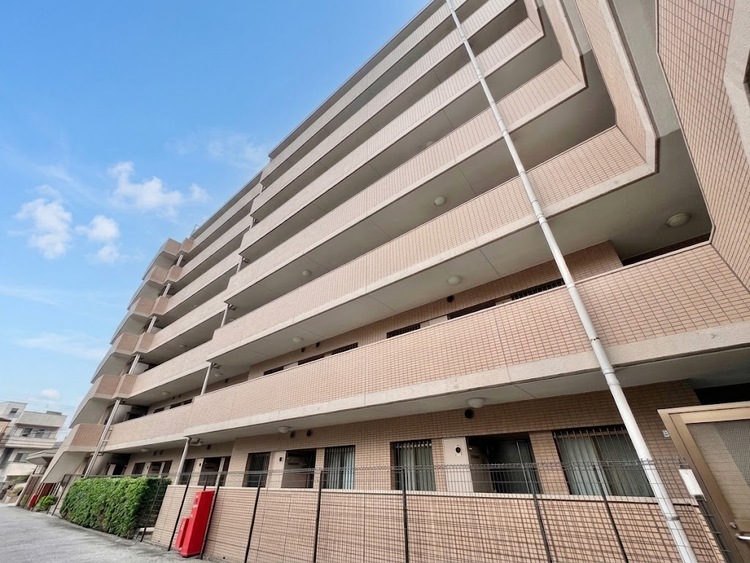 外観 資料には掲載していない情報が、現地にはたくさんあります。是非一度、現地をご確認ください。