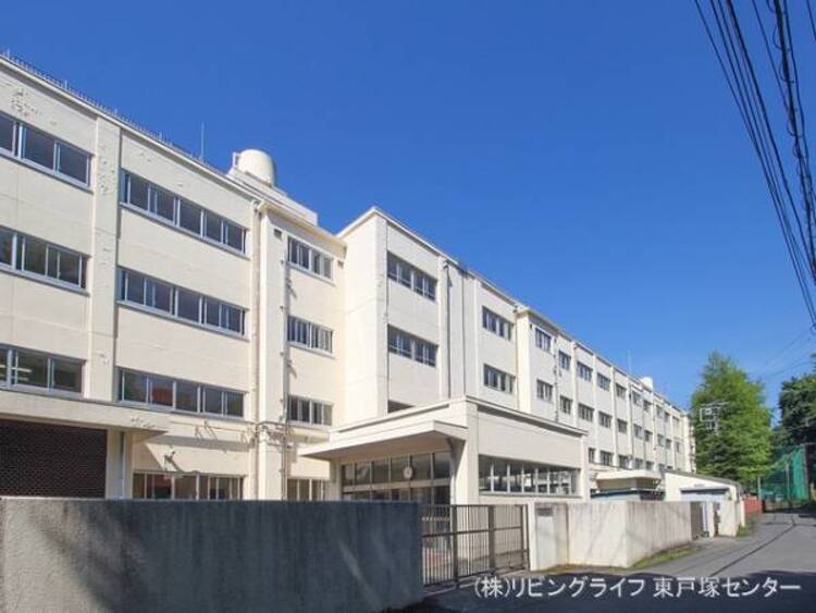 周辺 横浜市立大道中学校　2420ｍ