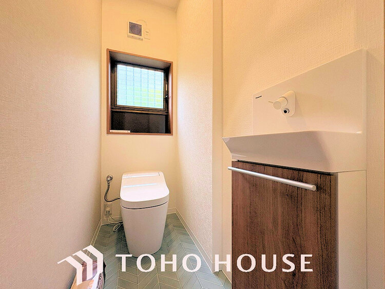 トイレ トイレには快適な温水洗浄便座付