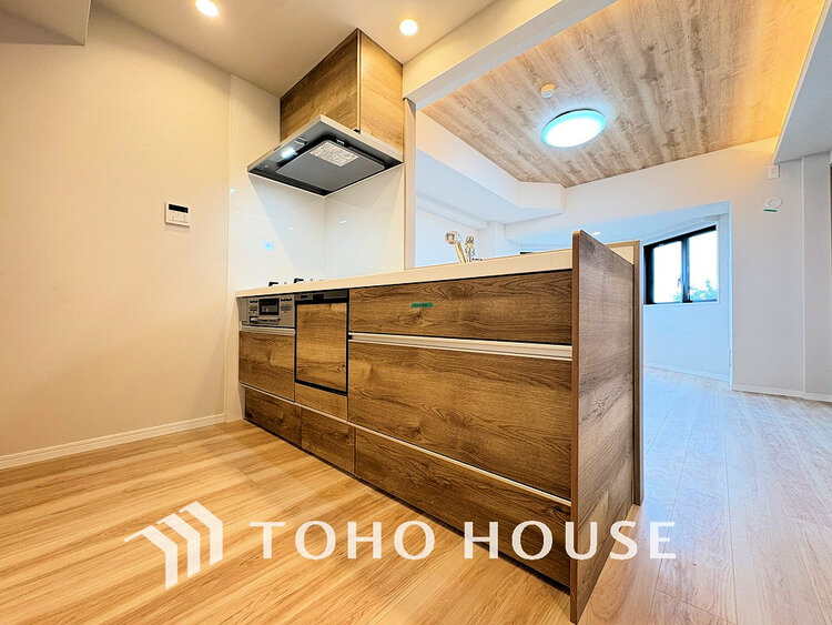 キッチン シンプルな部屋の雰囲気に溶け合うナチュラルキッチン