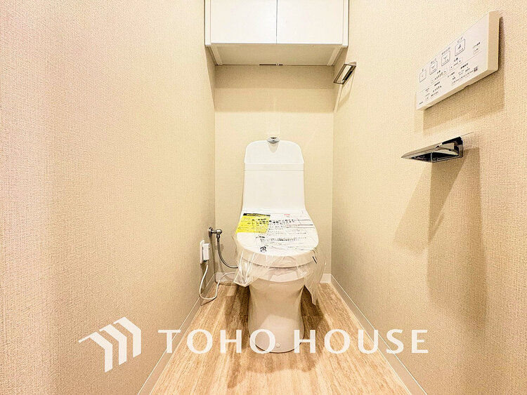 トイレ トイレには快適な温水洗浄便座付