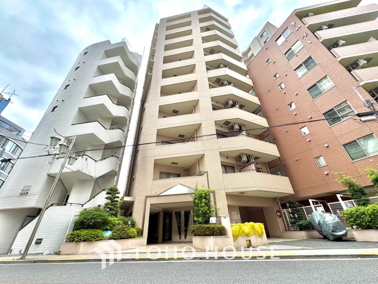 外観 【Exterior】街並みに溶け込みながらも、確かな存在感。
