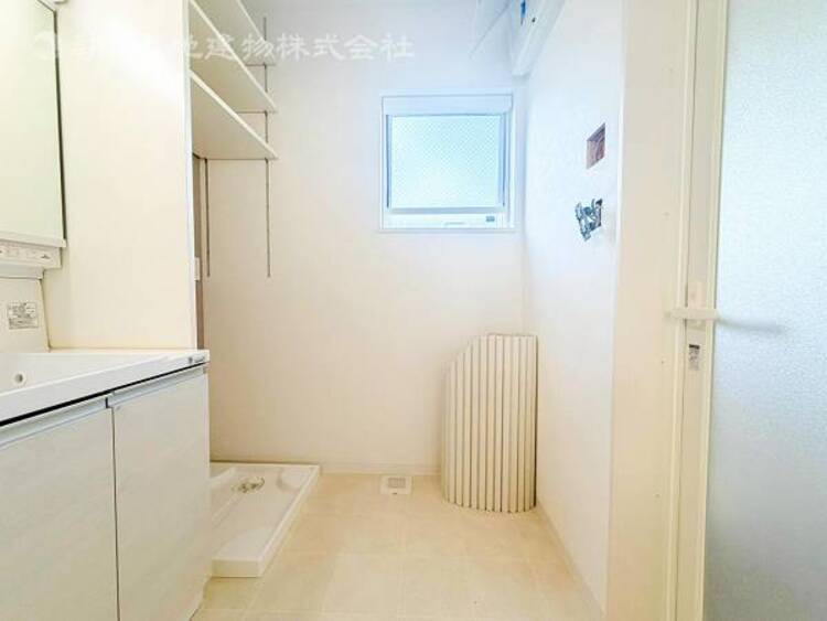 洗面 【洗面・脱衣所】使用頻度の高い場所だからこそ便利な空間に。多人数での使用も考えた便利な空間です