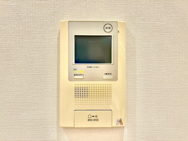 その他 誰が来てもわかる様にモニター付きインターホンを設置。