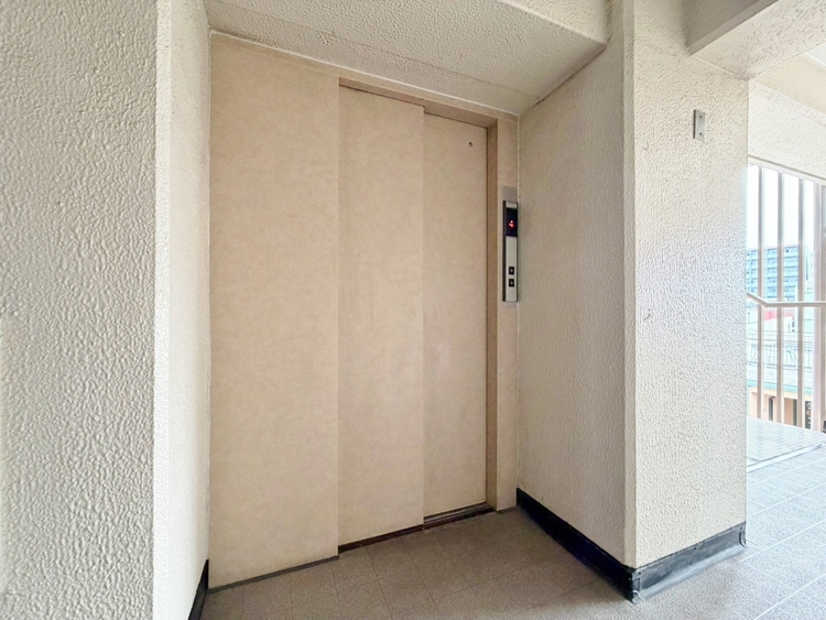 その他 エレベーター完備のため荷物が多くなっても安心。