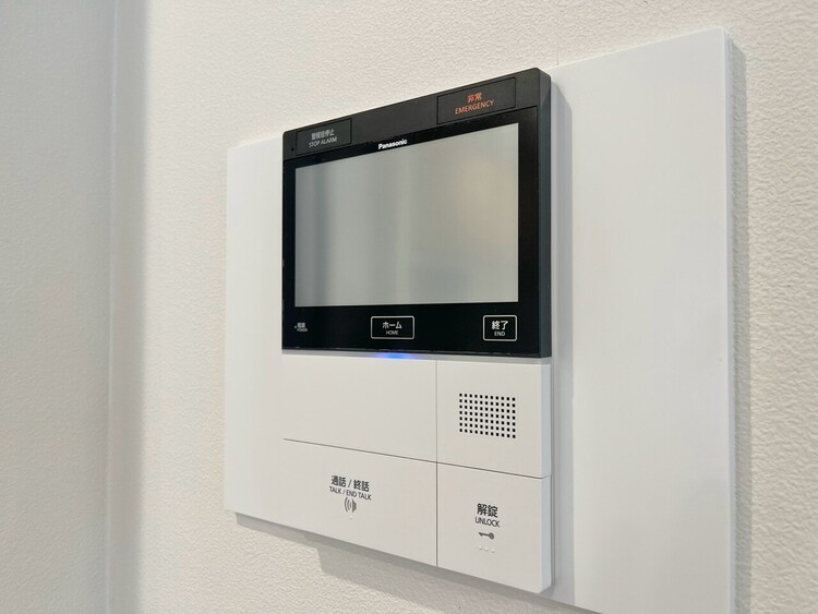 その他 誰が来てもわかる様にモニター付きインターホンを設置。