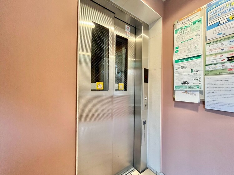 その他 エレベーター完備のため荷物が多くなっても安心。