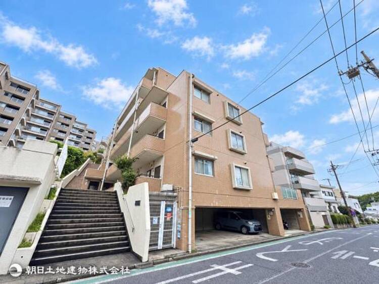 外観 【外観写真】表現された空間はたくさんの光を浴び、風を感じ、暮らしの時間を豊かにしてくれます。