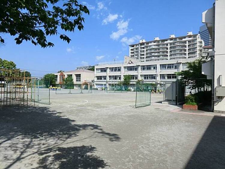 周辺 小倉小学校	1260m	