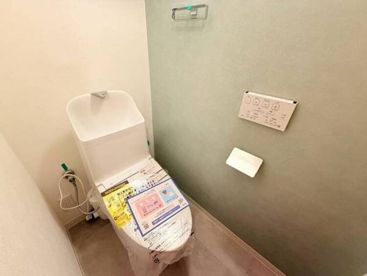 その他 清潔感溢れるトイレ。落ち着いた空間で安らぎのひとときをお過ごしいただけます。