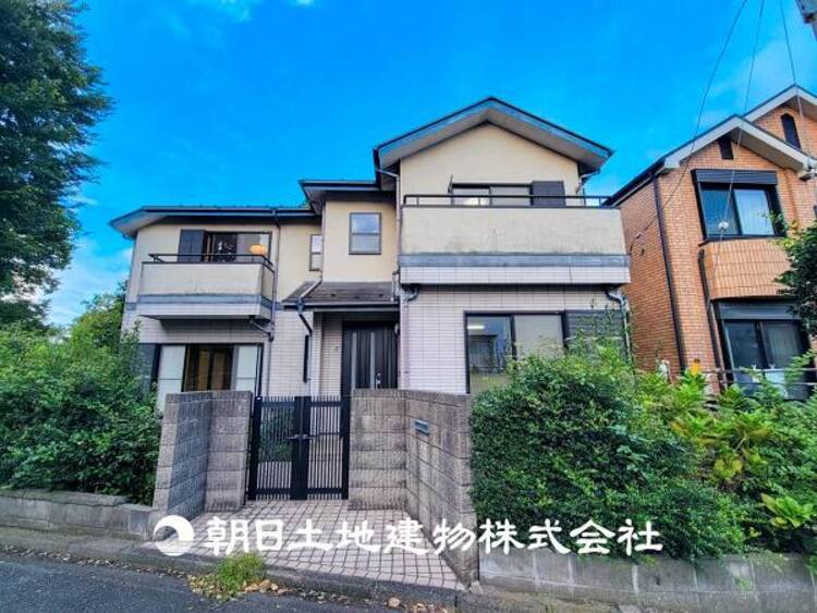 外観 【現地写真】表現された空間はたくさんの光を浴び、風を感じ、暮らしの時間を豊かにし、大切な家族の思い出を刻んでいきます。