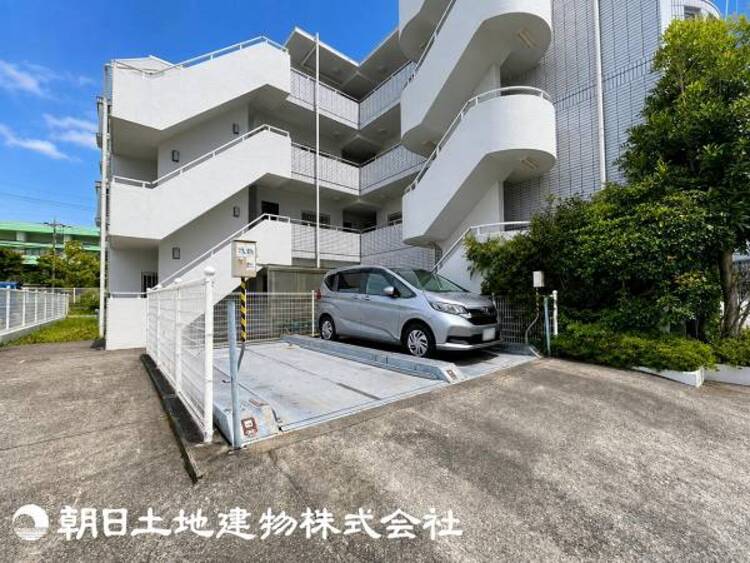 駐車場 【2026年8月撮影】