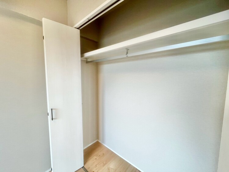 その他 収納スペースが付いていて、お部屋を広く使っていただけます。