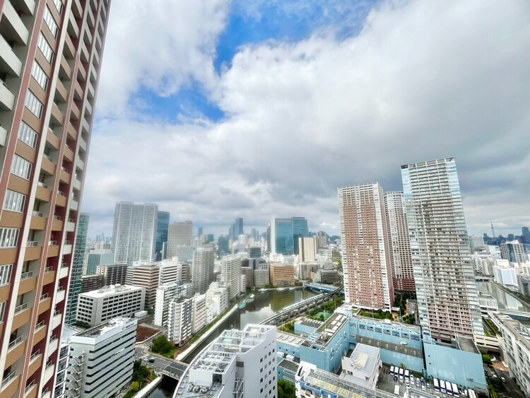 その他 眺望や窓からの景色が良いと、家で過ごす時間も快適です。