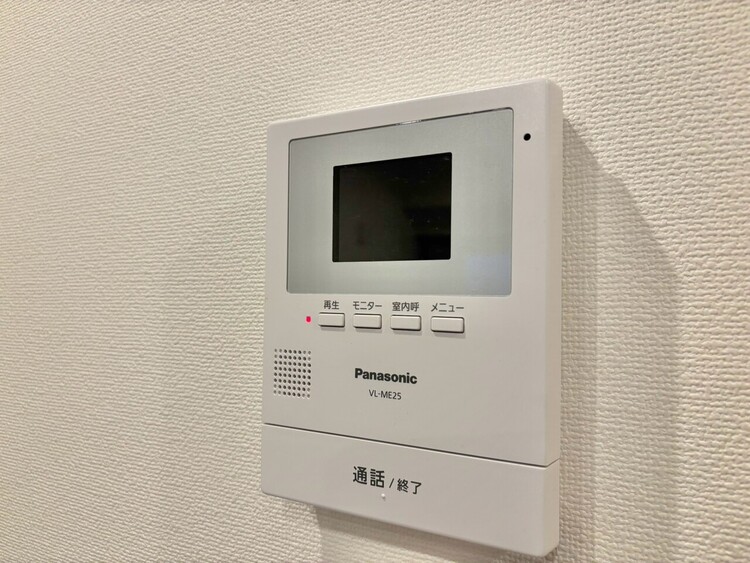 その他 誰が来てもわかる様にモニター付きインターホンを設置。