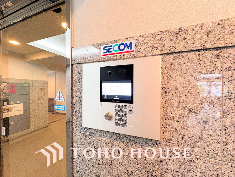 エントランス エントランスはオートロック完備で安心のセキュリティ性
