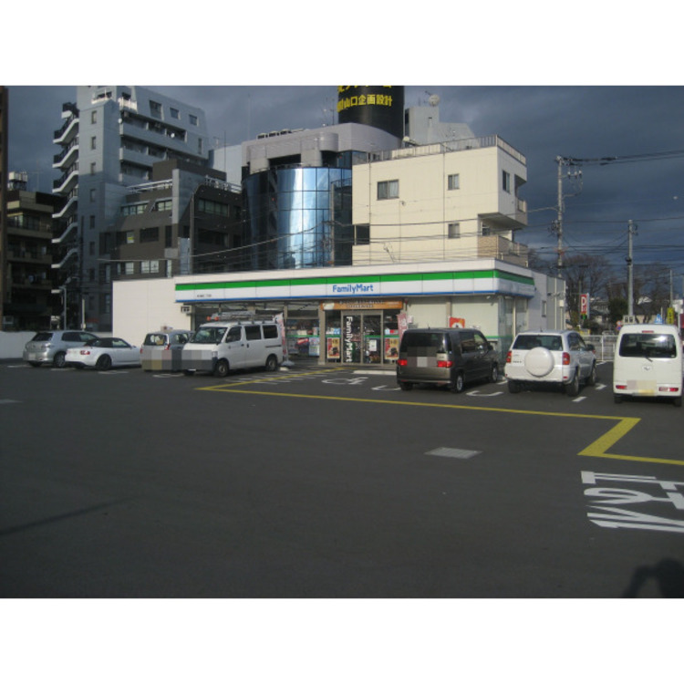 周辺 ファミリーマート(約100m)