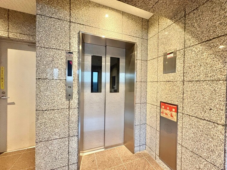 その他 エレベーター完備のため荷物が多くなっても安心。