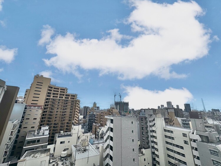 バルコニー 頬をなでる、優しい風を感じることが出来ます。