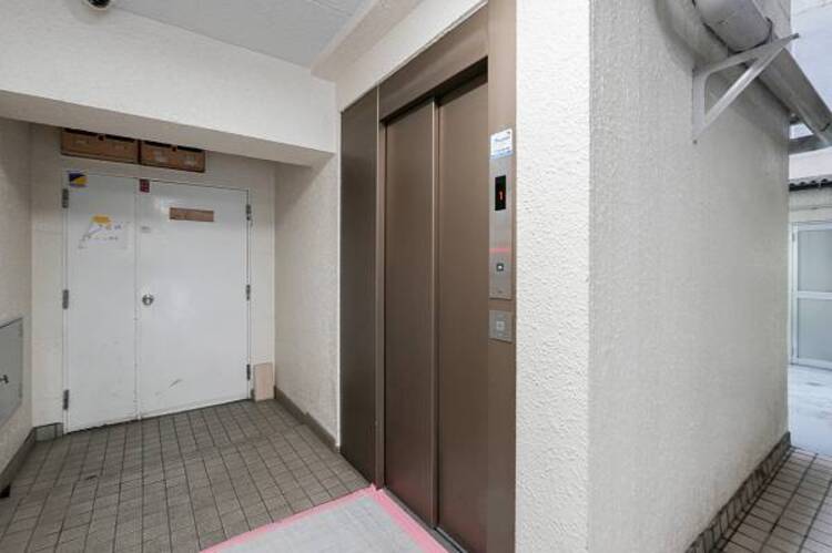 その他 エレベーター