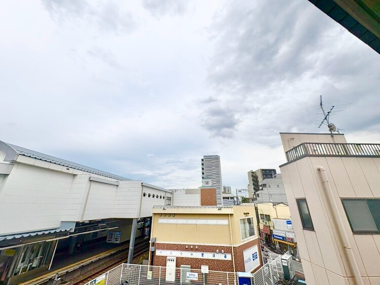 バルコニー 頬をなでる、優しい風を感じることが出来ます。