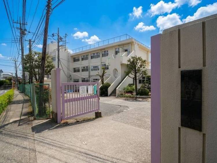 周辺 町田市立町田第三中学校まで約2381ｍ