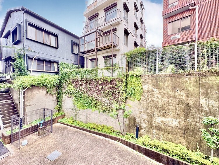 その他 眺望や窓からの景色が良いと、家で過ごす時間も快適です。
