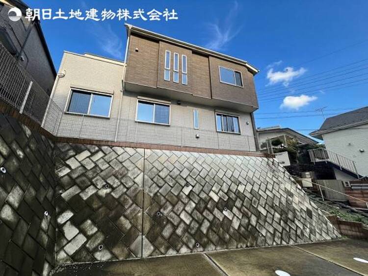 外観 すぐの見学や資料請求など、お気軽にお問い合わせください