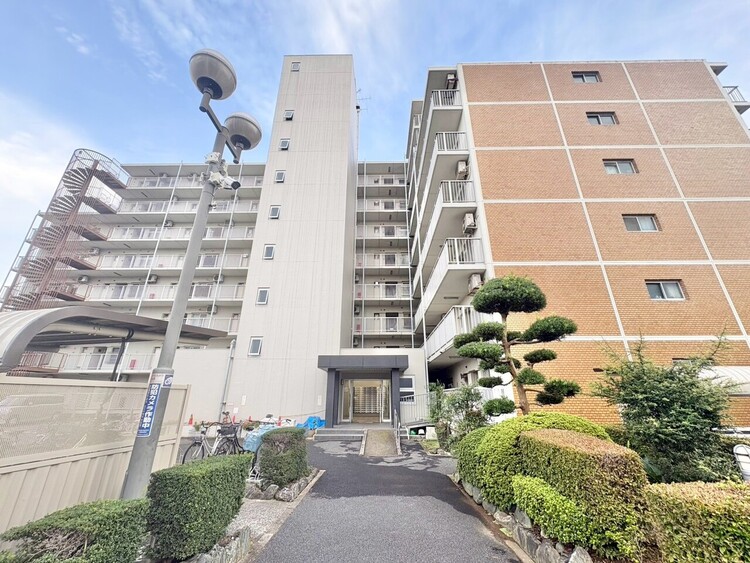 外観 資料には掲載していない情報が、現地にはたくさんあります。是非一度、現地をご確認ください。