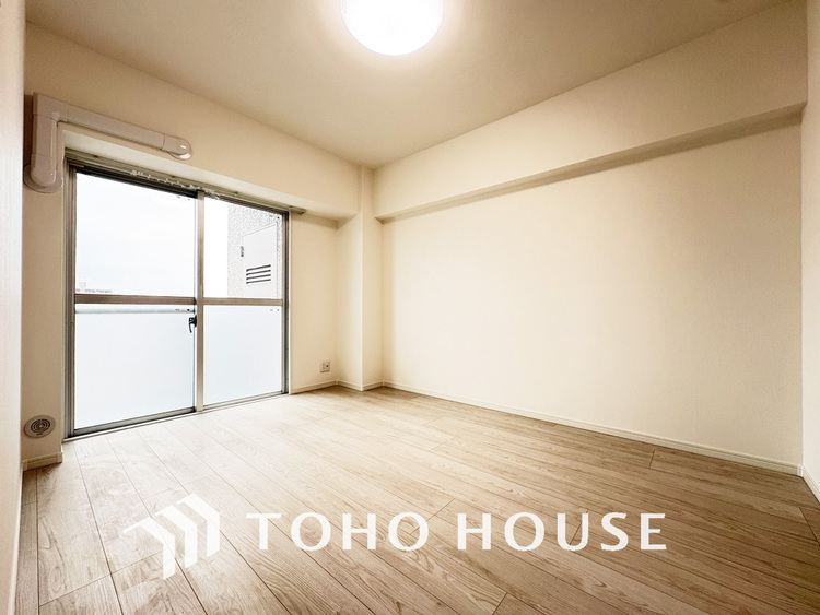 内装 1日の疲れを癒し、心地よく寛げるようゆったりとした広さをしています