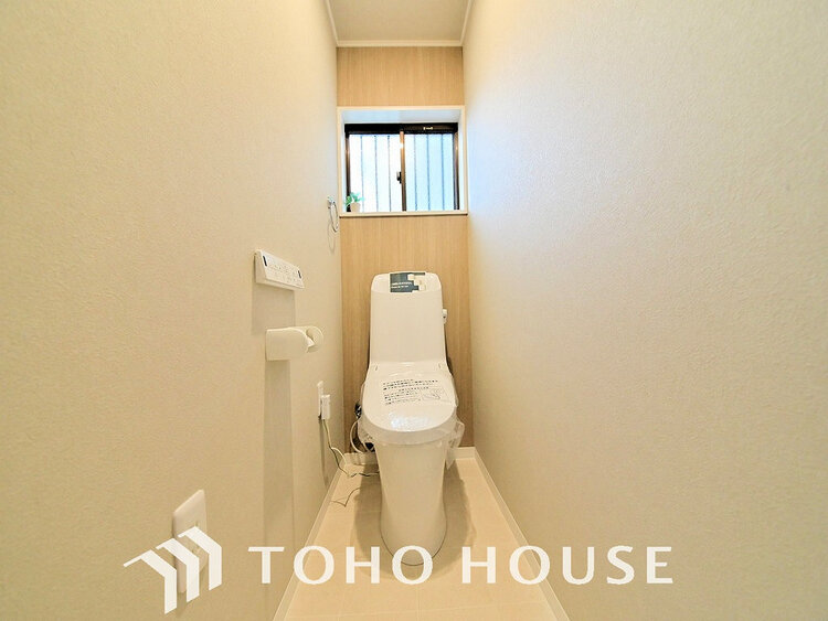 トイレ トイレには快適な温水洗浄便座付
