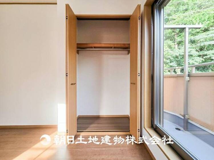 収納 【収納】部屋ごとに設けた収納は住みやすさへのこだわりがあります。シンプルで使いやすい収納スペース。