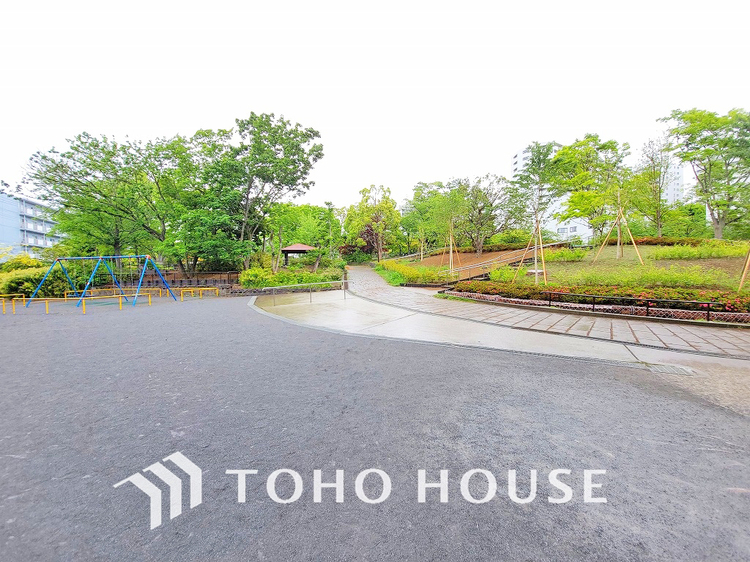 周辺 品濃中央公園　距離550ｍ